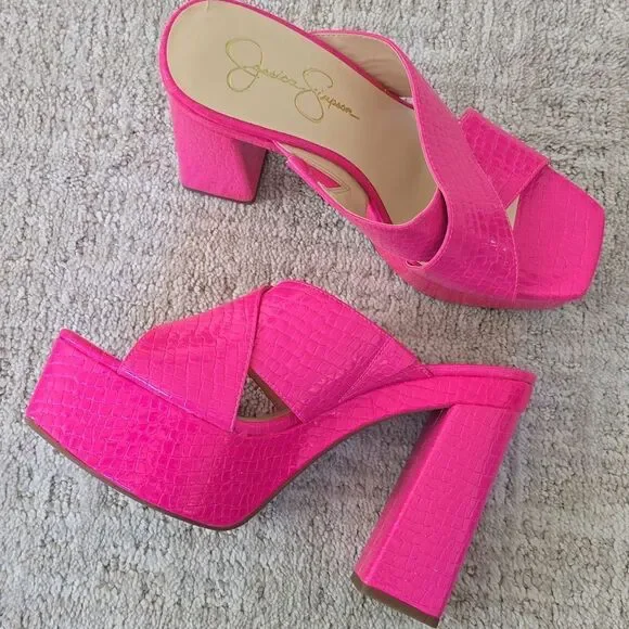Jessica Simpson | Basima Pink Platform Sandals - Picture 5 of 9